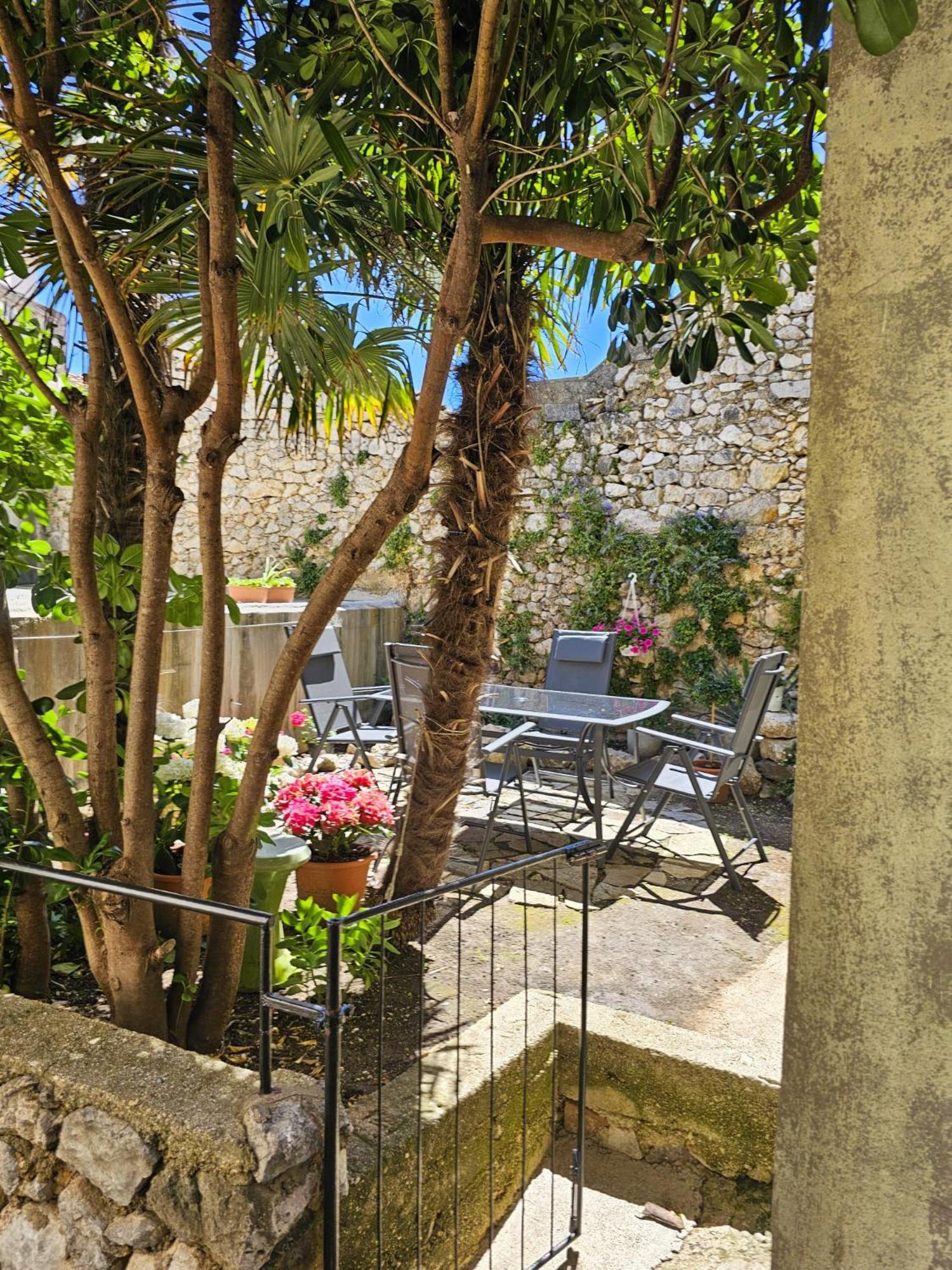 Forever Oasis Vrbnik Exterior foto